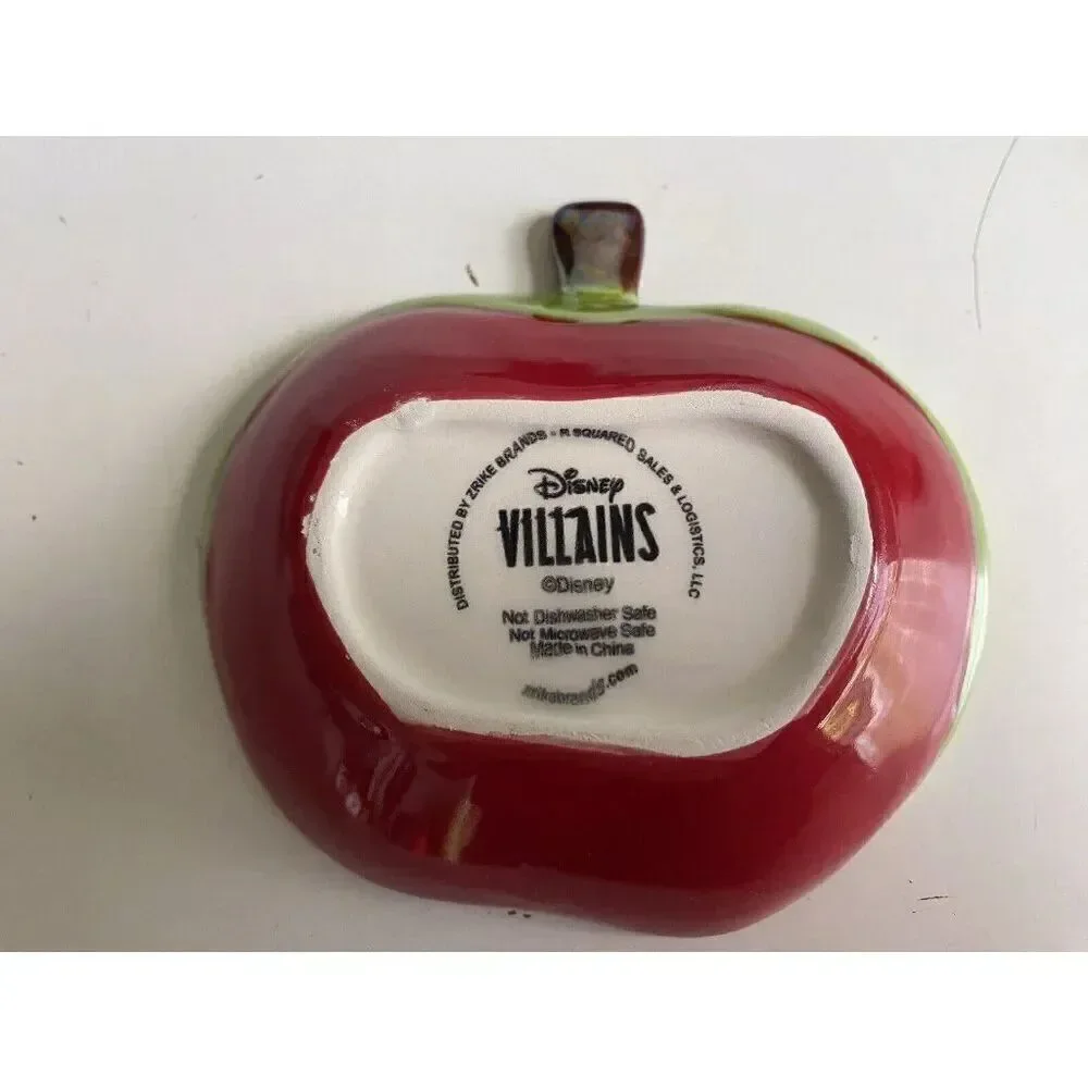 Set Of 4 Disney Halloween Villains‎ Poisoned Apple Measuring Cups Iridescent NEW